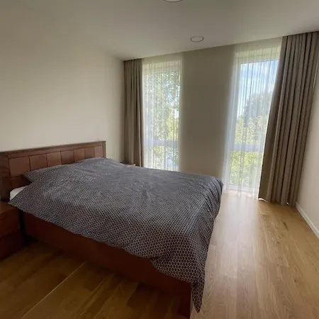 Ezero Perlas Apartamento
